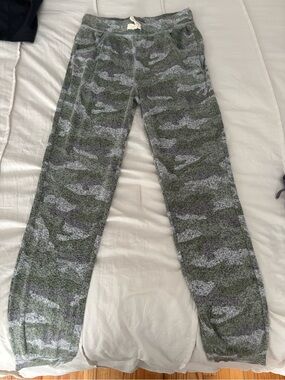 Kids Camo Knit Joggers - Green size large (10/12)